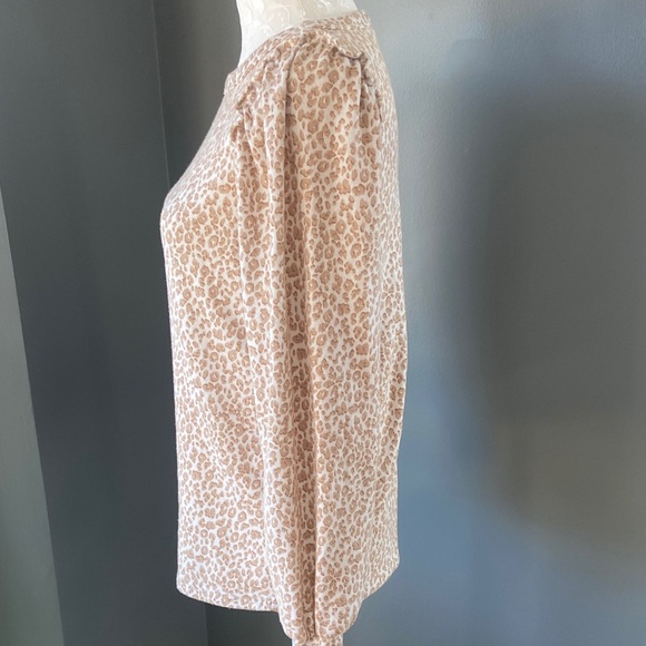 Banana Republic Animal Print Sweater - Picture 6 of 8